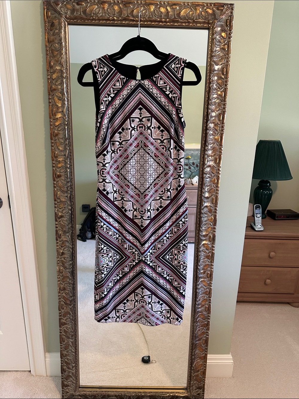 WHBM Reversible Sleeveless Geometric Print Sheath Dress in Black and Pink
